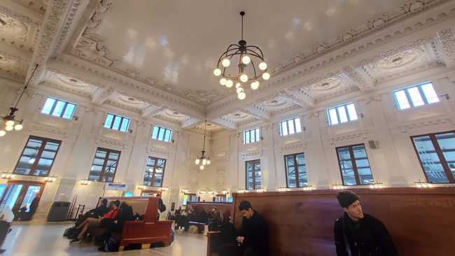 Inside King Street Station